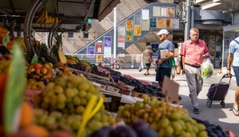 Pod tržnico Koseze naj bi zrasla garaža? Janković razkril, zakaj je projekt padel v vodo