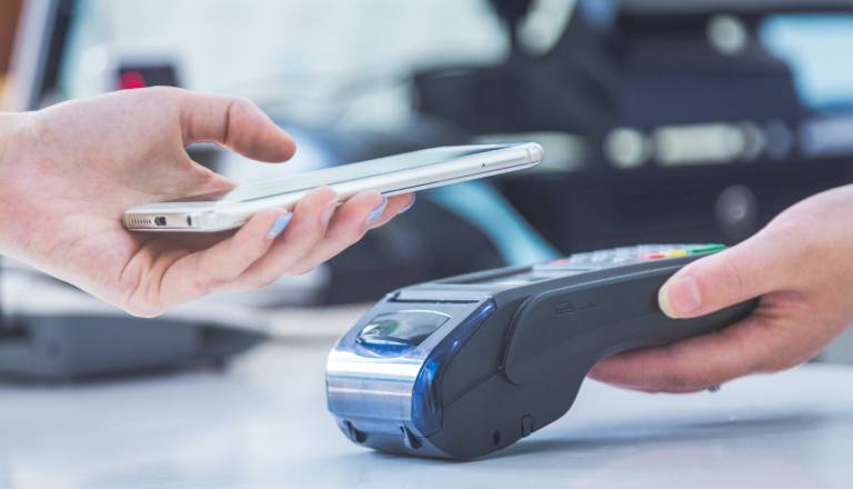 Brezstično plačevanje na avtobusih po vsej Sloveniji že to poletje