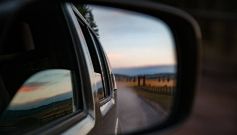 Kričanje in pištola: Spor med voznikoma se je zaostril