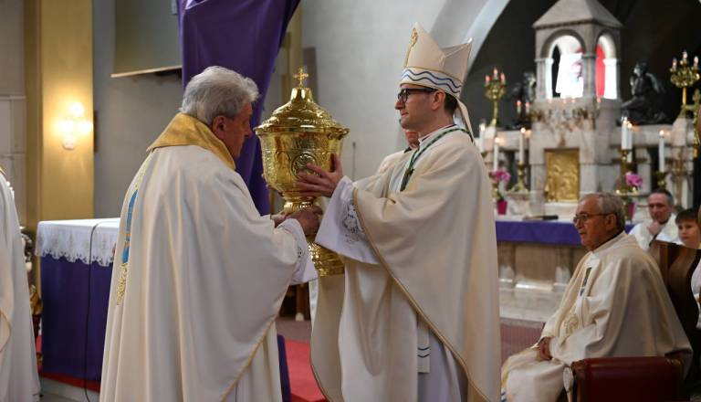 Velikonočni prazniki 2026, kje in kdaj bodo potekali obredi?