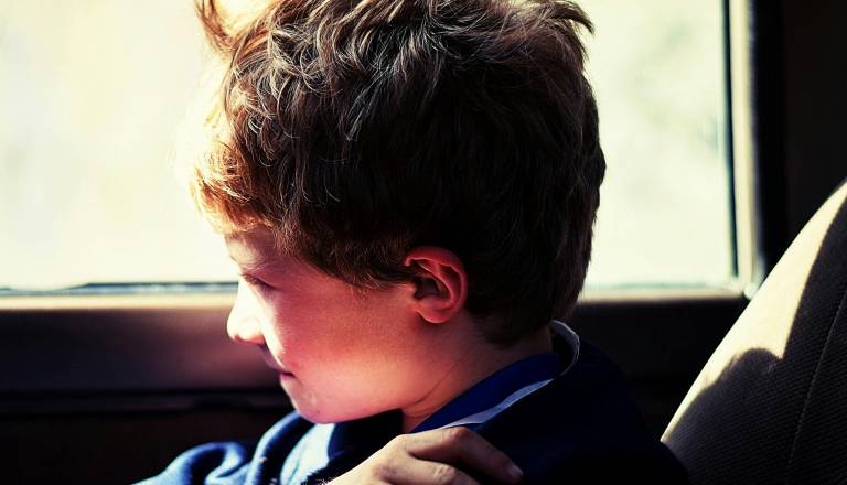 Ena najhujših družinskih tragedij: Moški ubil osem otrok, med njimi sedem svojih