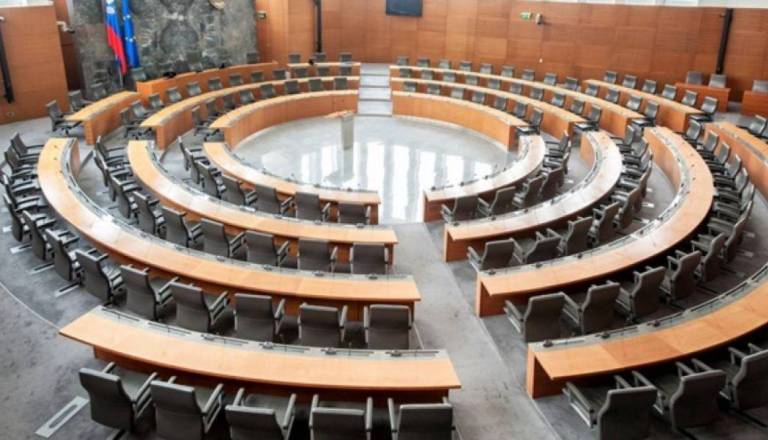 To sta nova podpredsednika državnega zbora, oba iz desnega krila