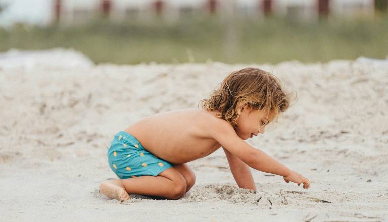Starši, previdno! Odpoklicali so to kremo za dojenčke, ste jo kupili?