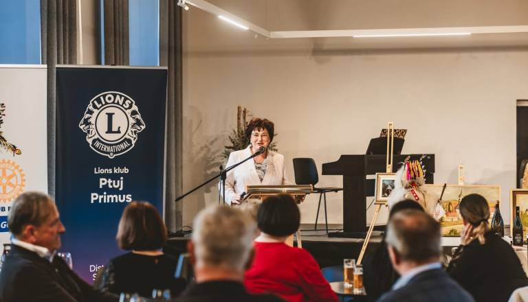 Dobrodelna dražba na Borlu uspela, zbranih že dve tretjini sredstev za klavir