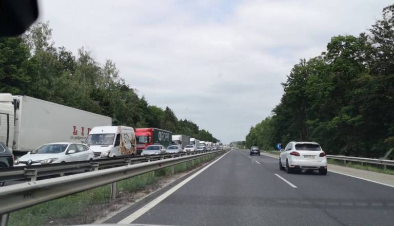 Pričakuje se prometni kaos na gorenjski avtocesti: Ravno med prazniki in dopusti prihajajo zapore