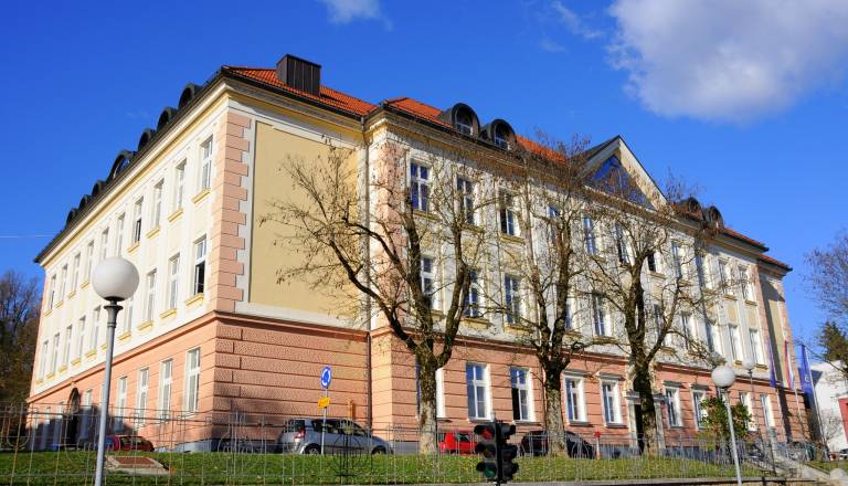 Dirigentka dolenjskega pevskega zbora prejemnica prestižne Gallusove listine