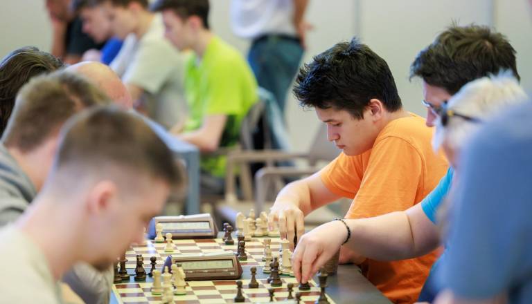 Šahovski spektakel v prestolnici: Ljubljana gosti mednarodni festival z velemojstri in bogatim programom