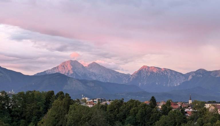 Kdo bo častni občan? Mestna občina Kranj zbira predloge za priznanja
