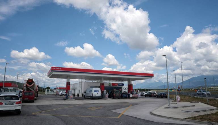 Bencin in dizel s prihodnjim tednom znova dražja