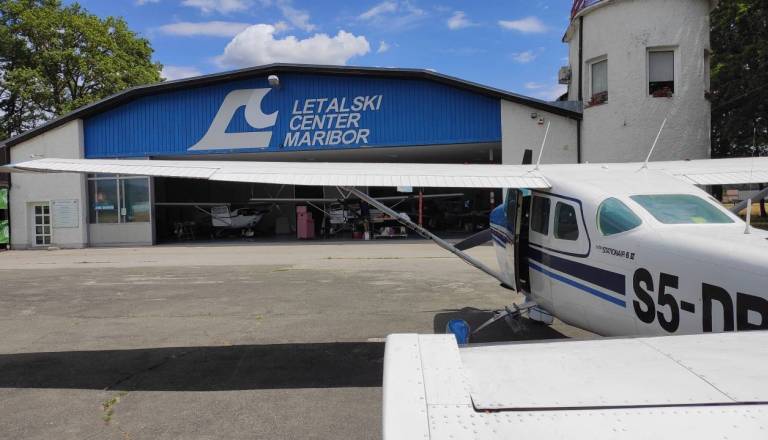 Pogodba za obrambo pred točo podpisana, izvajalec ostaja Letalski center Maribor