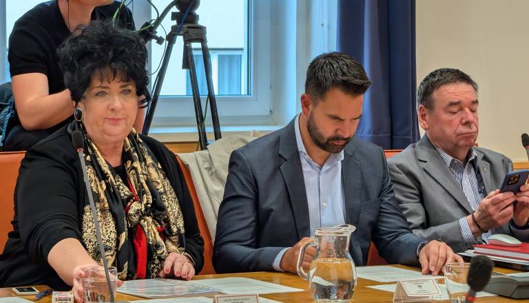 Mariborski odbor po dveh odstopih svetnikov strnili vrste: »Težko razumemo očitke na račun liste, na kateri sta bila izvoljena«