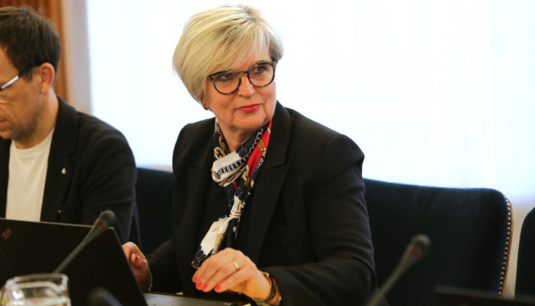 Pomurska poslanka v minulem mandatu opravila najdražje potovanje, toliko je stalo davkoplačevalce