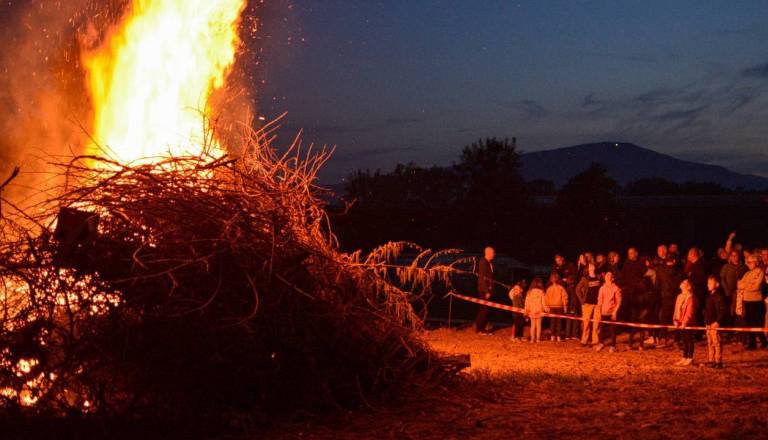 Kaj morate nujno vedeti, preden zakurite kres?