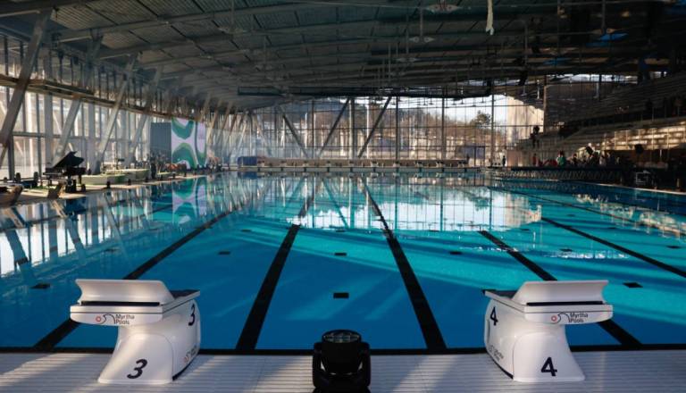 Ljubljančani ogorčeni nad stanjem bazena Ilirija: »Za 60 milijonov pa alge in šopi las?«