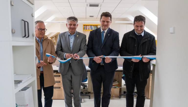 Kamničani, za vašo zdravstveno varnost skoraj 1,75 milijona evrov. Dobili nov rentgen in rešilca