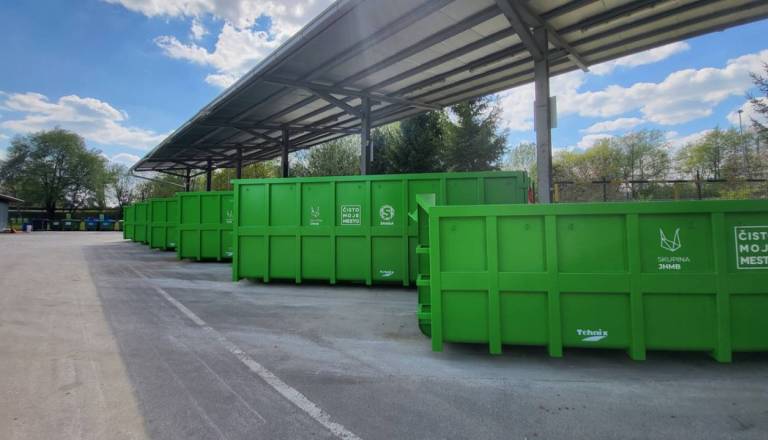 Zaradi praznikov prilagojeni delovni časi zavetišča, akvarij-terarija in športnih objektov v Mariboru 