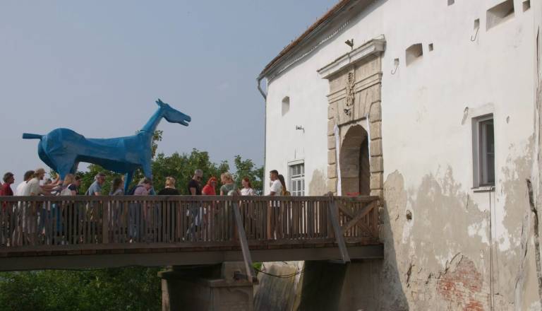 Veliki zmagovalec 26. Festivala neodvisnega filma je Modri konj želja