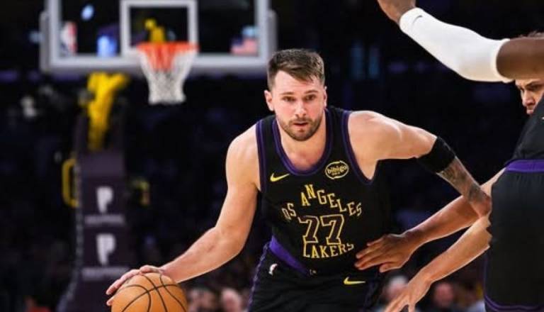 Katastrofa za Lakers, Luka Dončić končal redni del sezone 