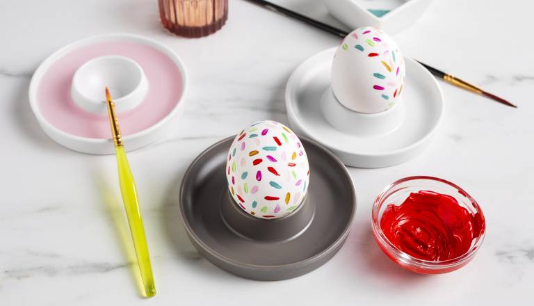 Barvanje pirhov brez zapletov, preproste ideje za vse generacije