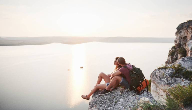 Za dve znamenji prihaja dogodek, ki spreminja pravila igre