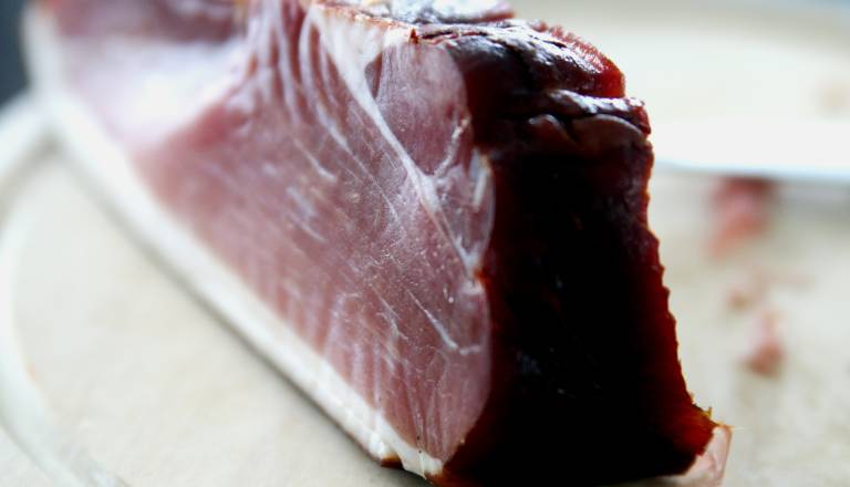 Jej pametno za veliko noč. Tako se izognete napihnjenosti