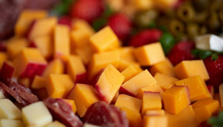 Zaradi suma prisotnosti bakterije odpoklical sir, ste ga kupili?