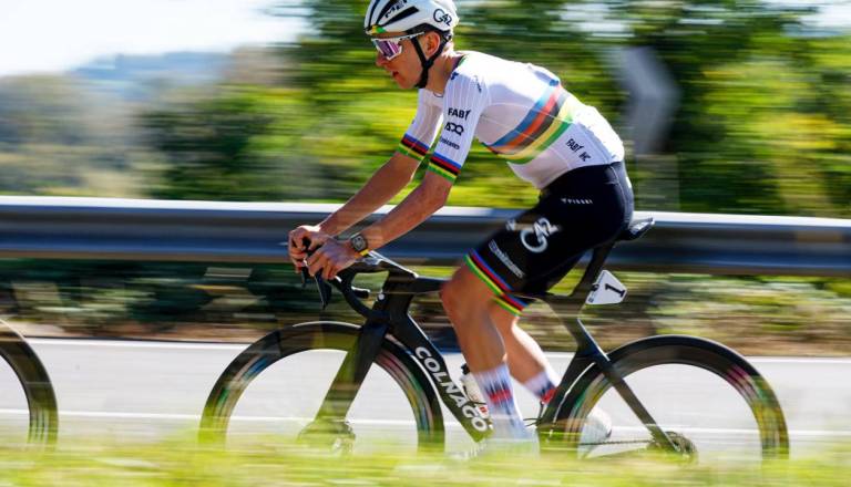 Pogačar na svojem najljubšem tlakovanem klancu do nove zmage!