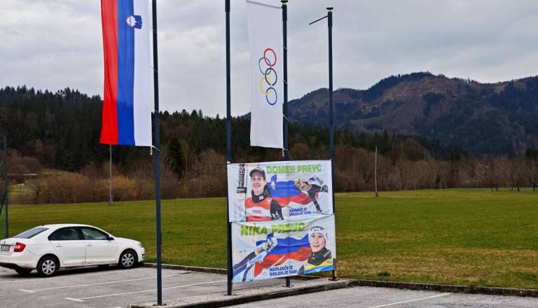 Niko in Domna Prevca slovesno pričakali v Dolenji vasi 