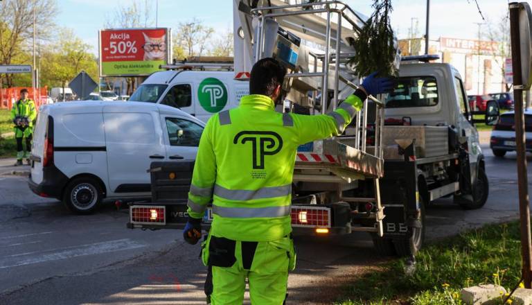 FOTO: Začela se je prenova Tbilisijske ulice: zapora do jeseni