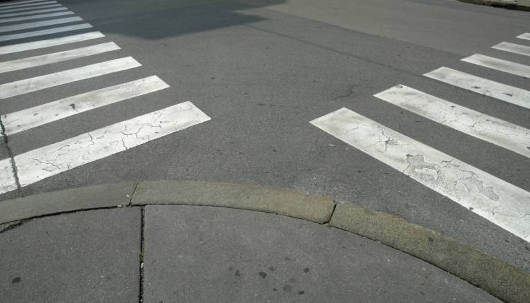 Na Gorenjskem tatvine in huda nesreča, peška končala v bolnišnici