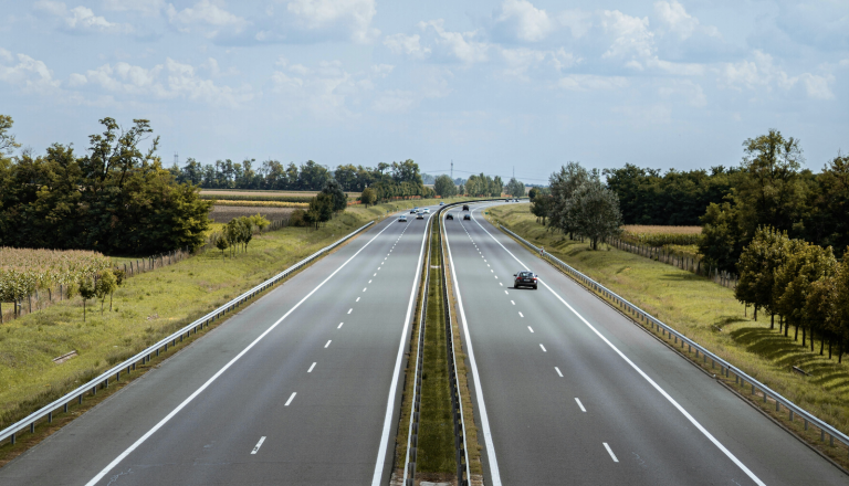 Hrvat z Audijem divjal kar 216 kilometrov na uro