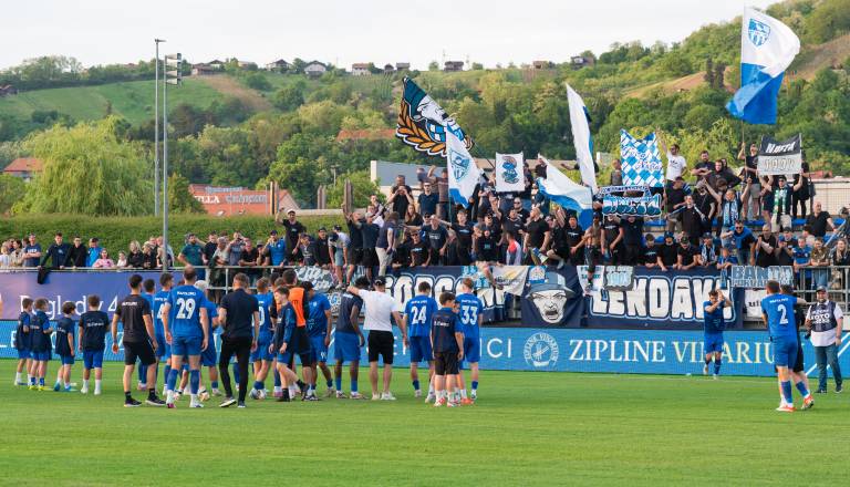 FOTO in VIDEO: Nogometni praznik v Lendavi pripadel Nafti, vrata prve lige na široko odprta
