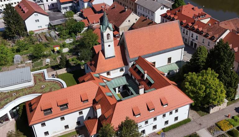 V Krškem zaključili delno obnovo Kapucinskega samostana