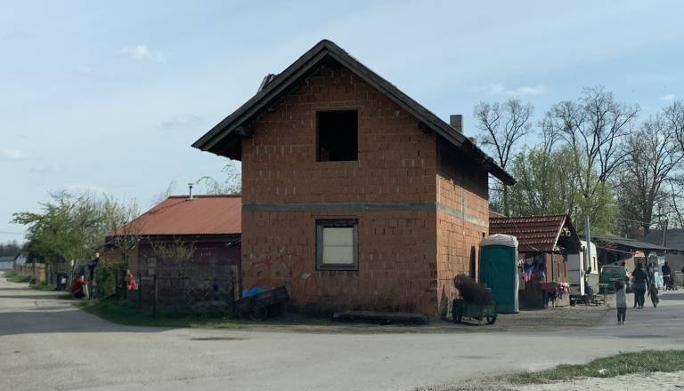 Za modernizacijo infrastrukture v romskem naselju več kot pol milijona evrov