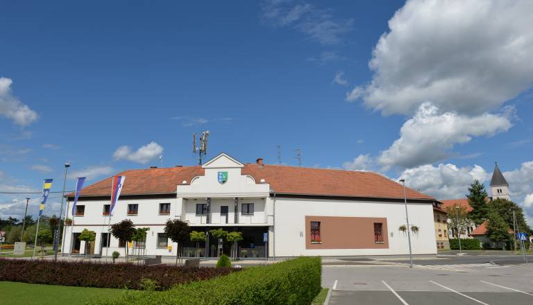 Pomurska občina bo dobila nov večnamenski center za znanje, kulturo in sodelovanje