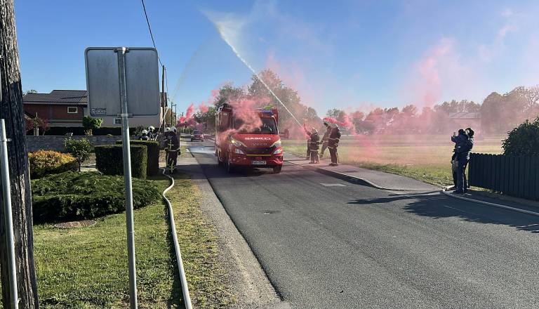 FOTO: Prostovoljno gasilsko društvo Trnje bogatejše za novo gasilsko vozilo