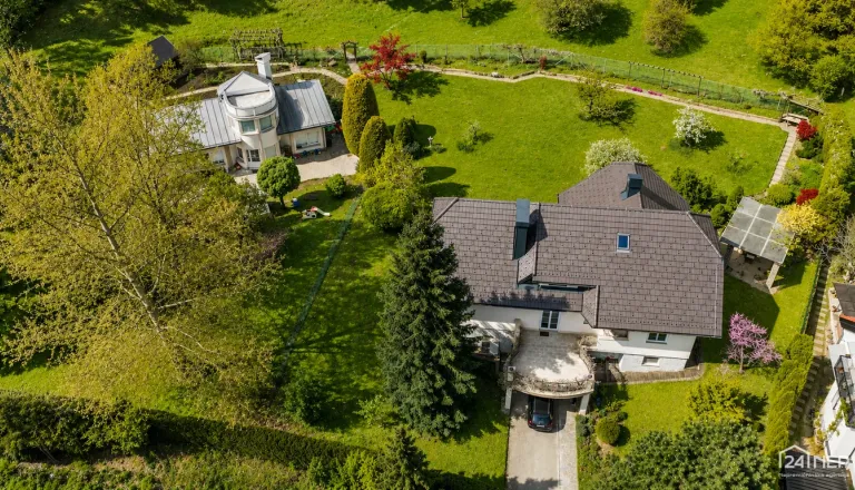 Kaj dobite za milijon evrov v Mariboru? Veliko posest za Tremi ribniki