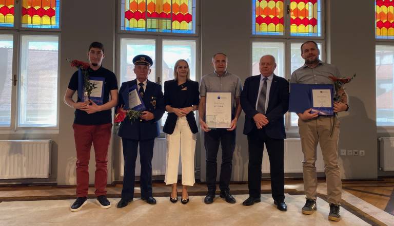 Na Ptuju sprejeli najzaslužnejše za prometno varnost, svečana listina Janezu Strelcu