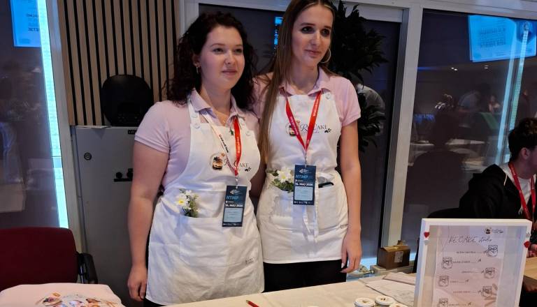 Dijaki iz Nakla navdušili med najboljšimi mladimi podjetniki, domov odnesli tri priznanja
