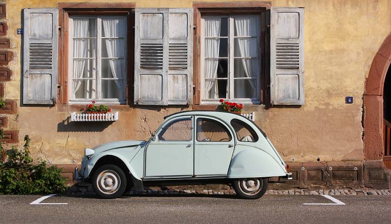 Citroën vrača spačka na ceste – 2CV prihaja v električni izvedbi