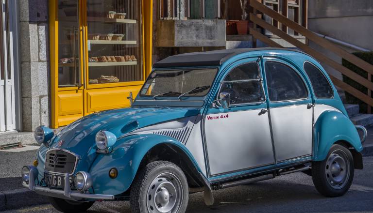 Spaček se vrača: Citroën pripravlja električno različico legendarnega 2CV