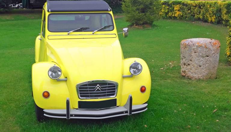 Citroën napovedal vrnitev spačka – 2CV bo znova zaživel v električni preobleki