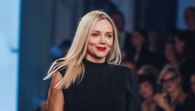 Katarina Čas naj bi se poročila v Trstu – intimna slovesnost in znani obrazi v ozadju