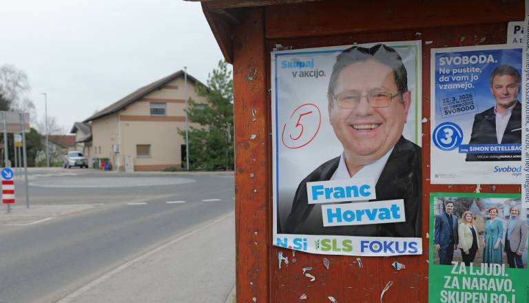 Podjetje z manj kot tremi zaposlenimi v igri za večmilijonski projekt v Pomurju, župan pa molči