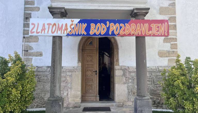 Destrnik se je poklonil zlatomašniku: »Tak jubilej ni samo osebni praznik zlatomašnika, ampak praznik vseh nas«