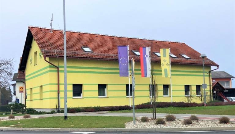 Občina Tišina vendarle prekinila molk in pojasnila, kdo in zakaj je sodeloval pri odgovorih 