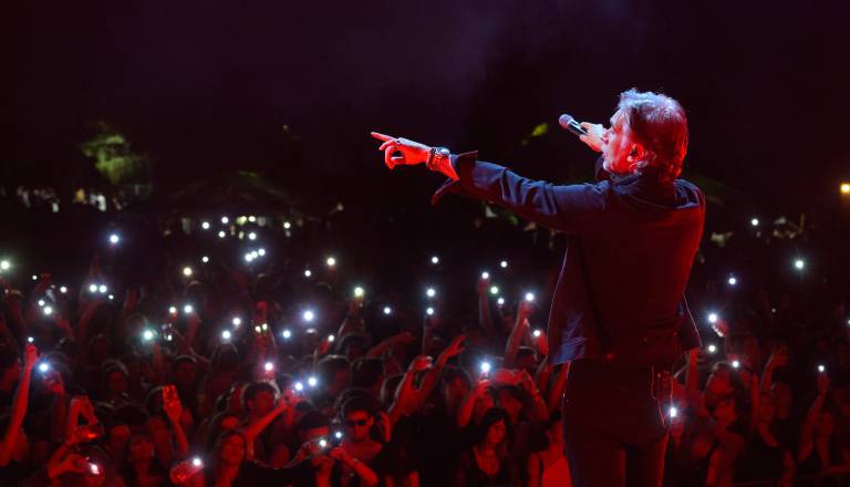 FOTO in VIDEO: Lampiončki znova privabili množico študentov, ki so žurali do jutranjih ur