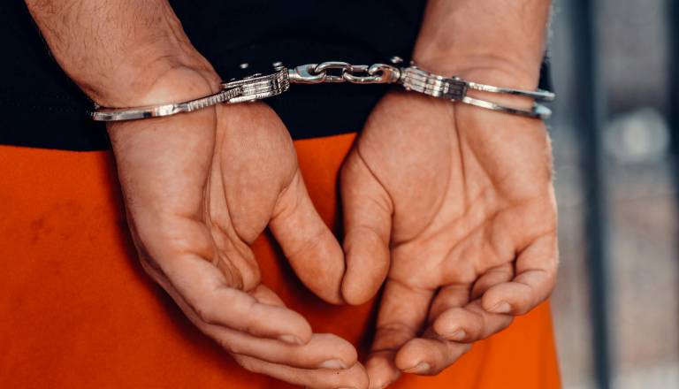 Zaradi strupa v otroški hrani policija aretirala 39-letnega moškega