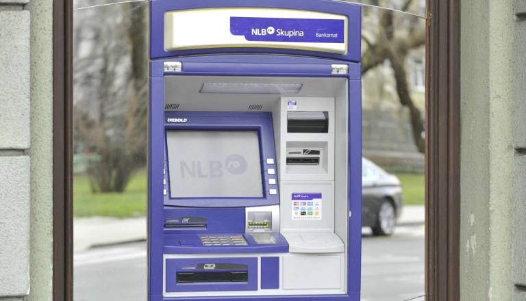 Bankomat po eksploziji znova deluje