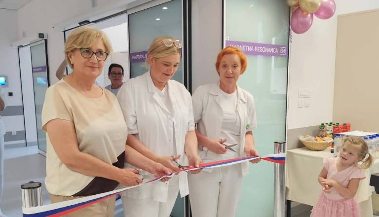 Na Gorenjskem na to preiskavo čakajo skoraj leto dni: Bo nov aparat na Jesenicah skrajšal vrste?